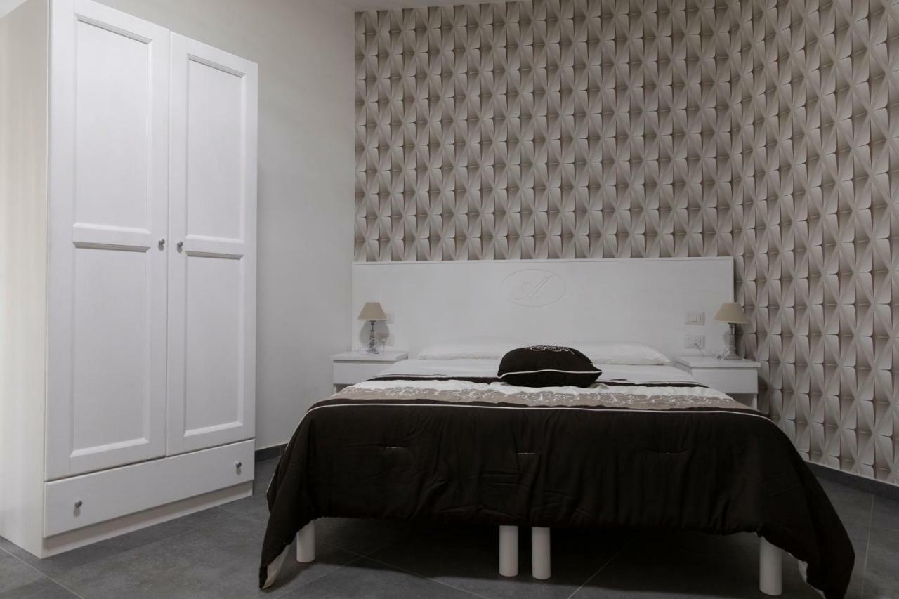 B&B Alambrado Rooms & Suites Napoli Bagian luar foto